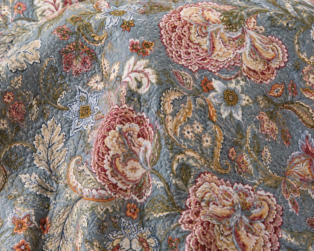 Angelina Coverlet Set