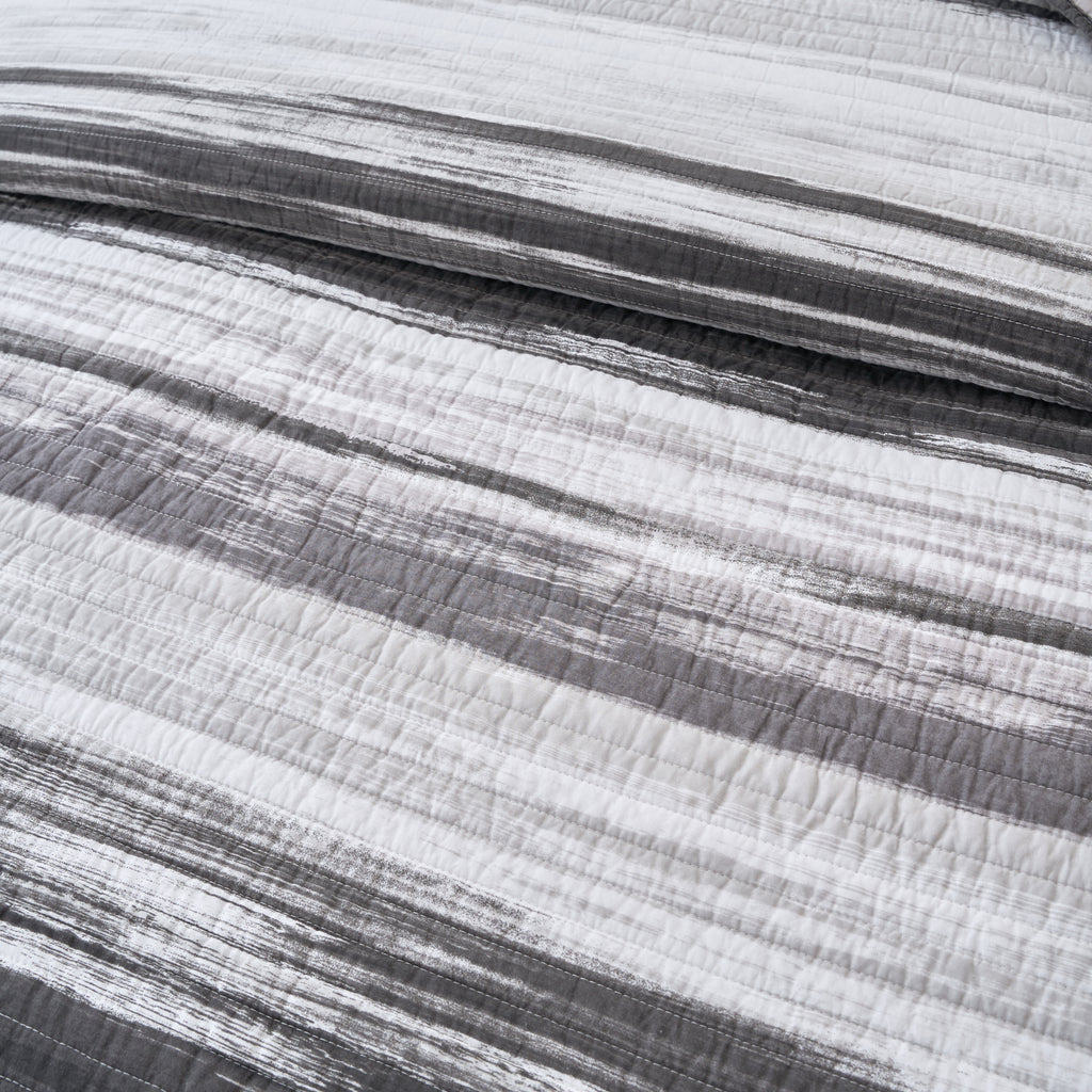 Grey Innovations Coverlet Set